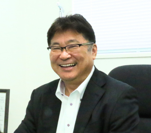 鈴木 敦史 氏