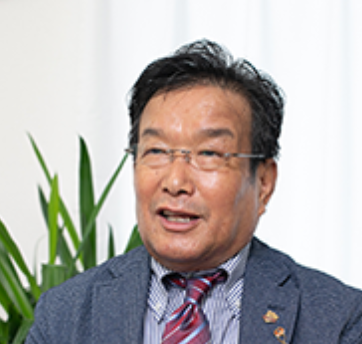 大串　雪夫氏